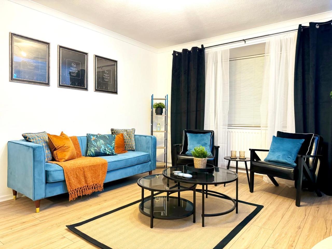Rnm - Business Professionals Ready, Cost Effective For Large Stays! 3 Bedroom Lounge, Private Access & Entire Place, Kitchen & Washroom With Amenities, Smart Tv, Easy Access, Fast Wifi, Large Driveway, Great Transport Links, Near Worcester Hospital A Exteriér fotografie